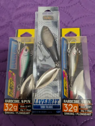 Lote señuelos vibrantes DUEL