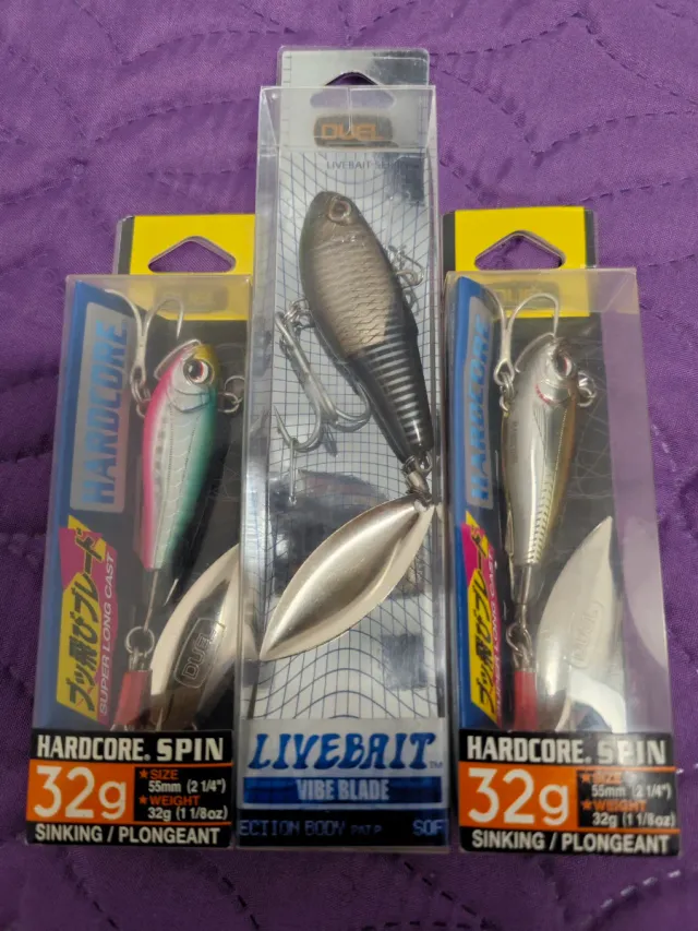 Lote señuelos vibrantes DUEL