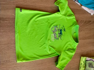 Camiseta de manga corta con protección solar UPF 5