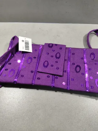 Bolso de tela morado con lentejuelas