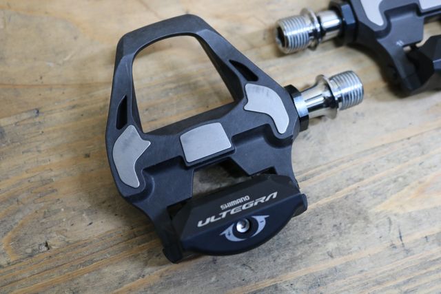 Pedales Shimano Ultegra R8000 carbono nuevos