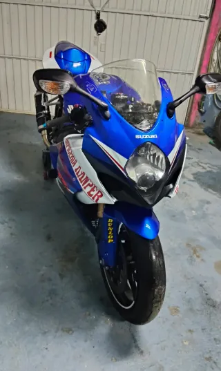 Suzuki GSXR 1000 k8
