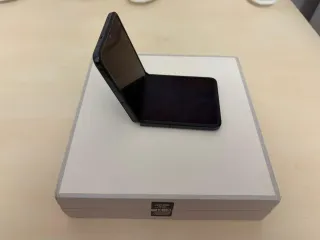 Oppo Find N2 Flip Nero