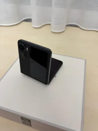 Oppo Find N2 Flip Nero
