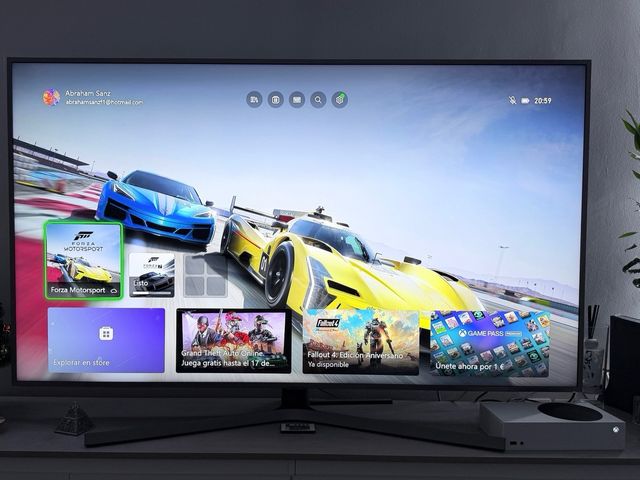 Xbox Series S Blanca con Mando y Juegos