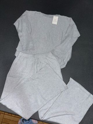 Conjunto J&J Gris Talla M