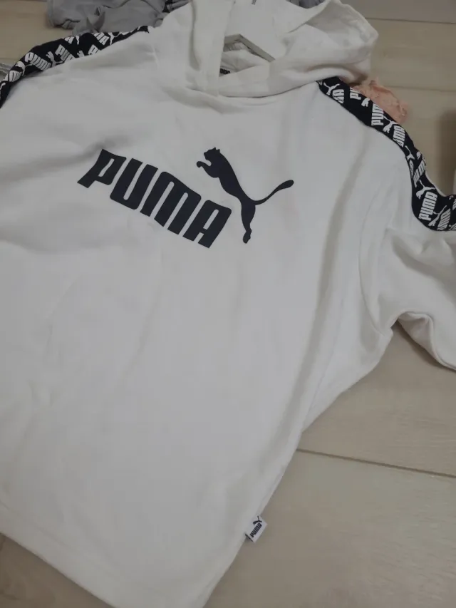 Chaqueta Puma con capucha y logo