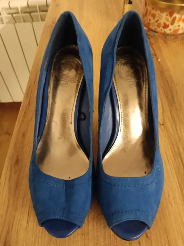 Zapatos de tacón azul peep toe