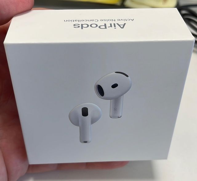 Apple AirPods 4 Cancelación Ruido