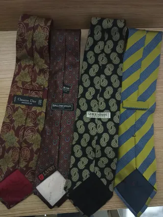 Lotes de Corbatas de Diseñador: Dior, Armani, Bale