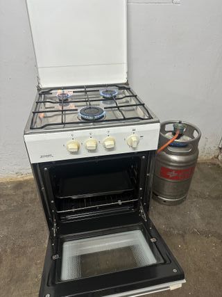 Cocina de gas butano con horno
