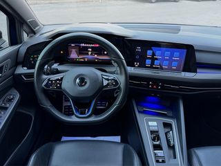 Volkswagen Golf R AKRAPOVIC FULL EXTRAS