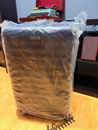 Maleta de viaje mediana negra