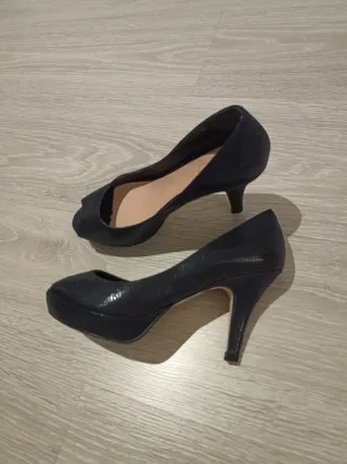 Zapatos de tacón azul muy oscuro para mujer