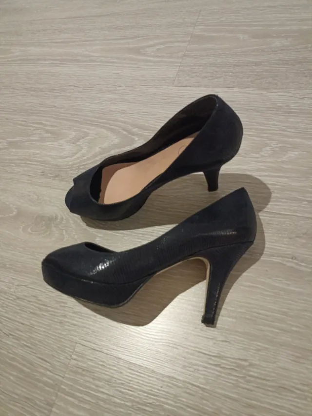 Zapatos de tacón azul muy oscuro para mujer