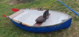 Lancha de fibra 2.30cm.buen estado.