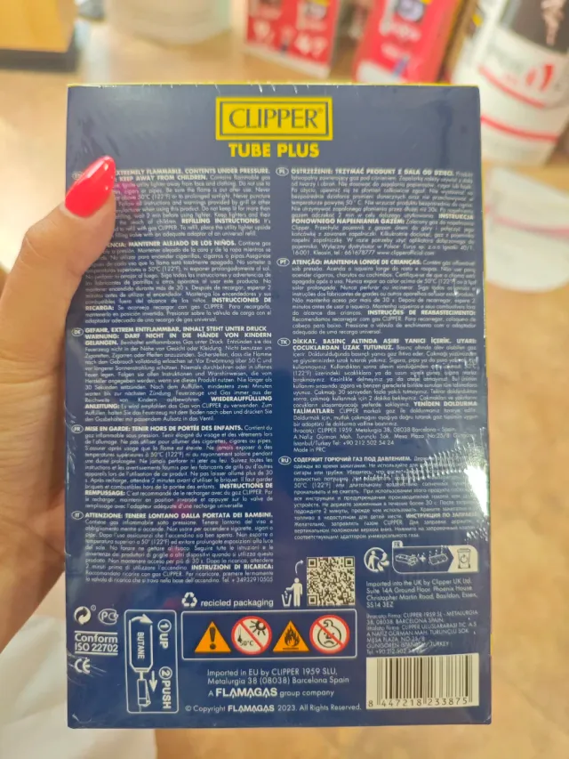 12 accendini Clipper Tube Plus