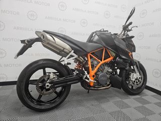 KTM 990 Super Duke R 2008 con 42.053 km.