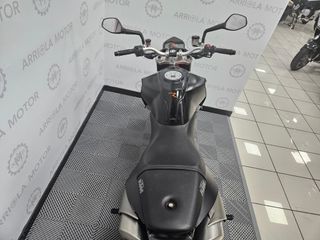 KTM 990 Super Duke R 2008 con 42.053 km.