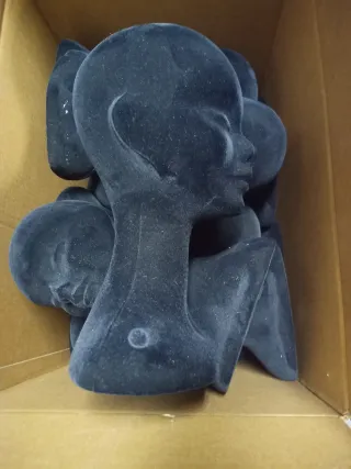 20 Cabezas de terciopelo negro para pelucas