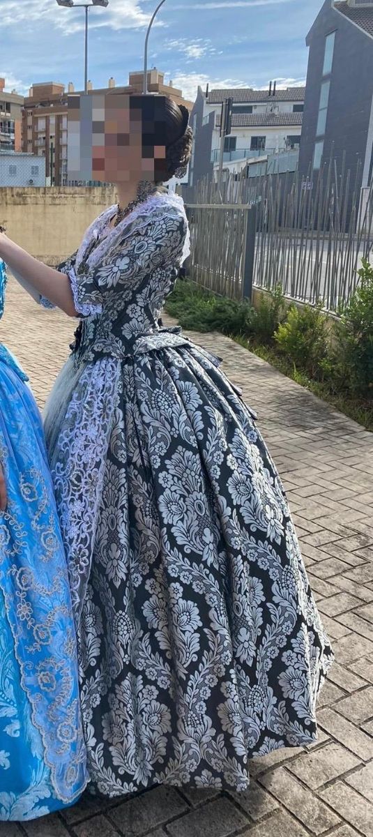 Traje de Fallera negro y Plata