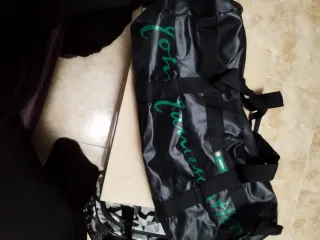 Mochila de viaje grande Jameson negra y verde