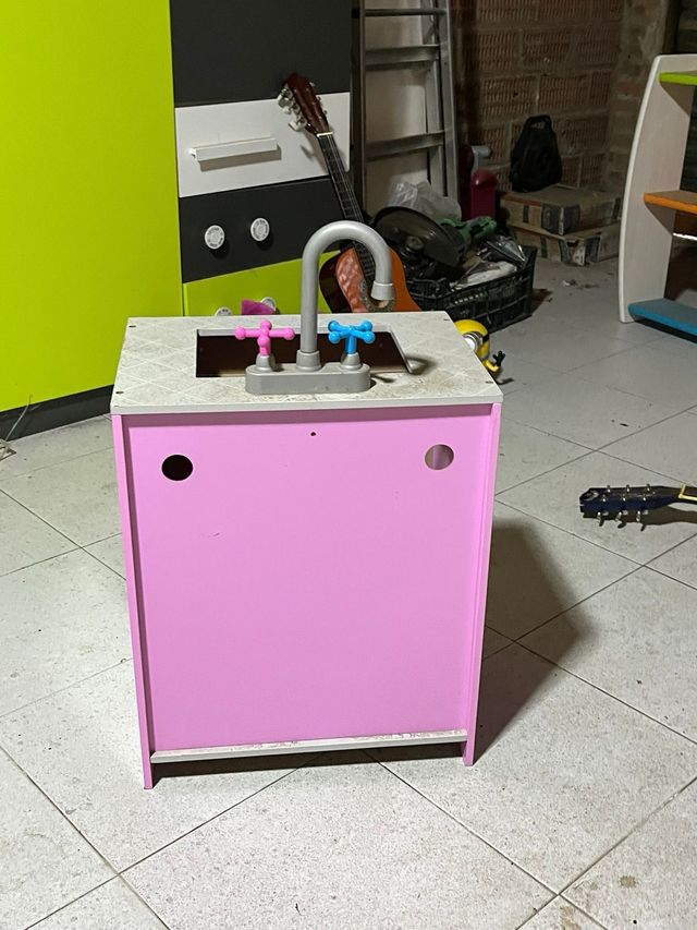 Cucina giocattolo con accessori