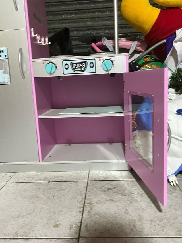 Cucina giocattolo con accessori