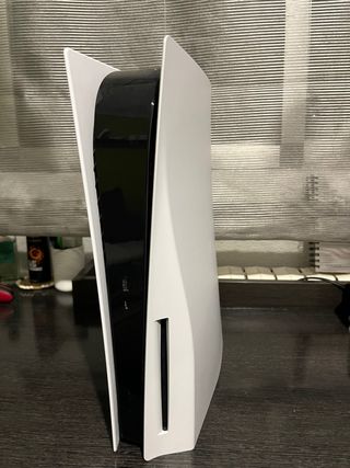 Playstation 5 + 2 mandos, 3 juegos y SSD 1TB