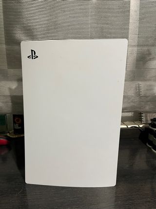 Playstation 5 + 2 mandos, 3 juegos y SSD 1TB