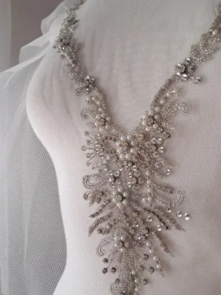 Pedrería Novia Escote Vestido