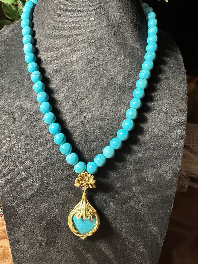 Conjunto Vintage Turquesa Collar y Pendientes