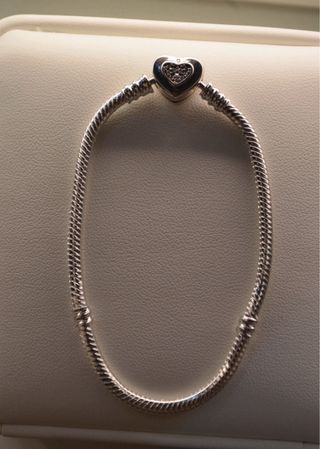 pulsera de plata de ley 925.