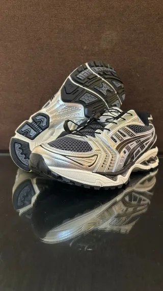 Asics Zapatillas Running Plata y Negro