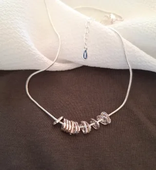 Collar de Plata con Abalorios