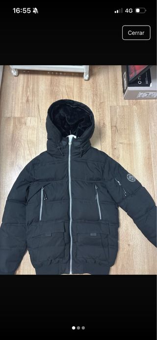 Abrigo Supply & Demand Negro