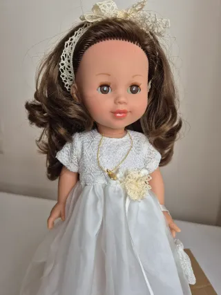 Muñeca Arias Comunión Vestido Blanco