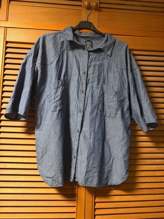 Camisa vaquera Bershka manga corta