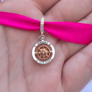 CHARM BRUJULA GUIA ROSE GOLD CLUB 2020