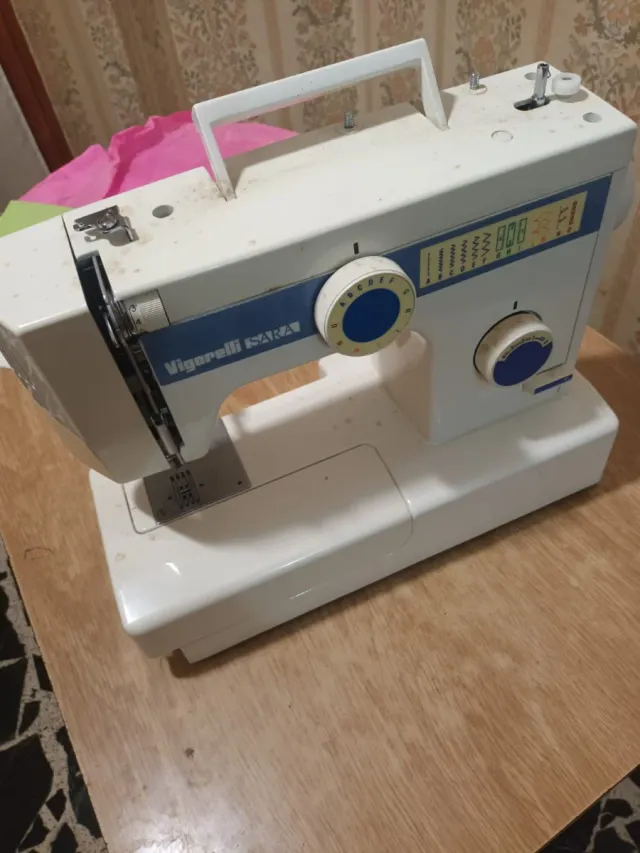 Macchina da cucire  Vigorello sara