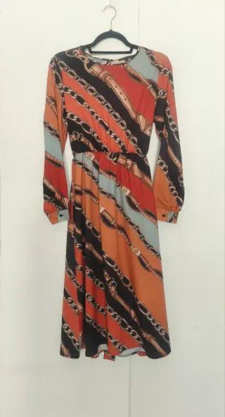 Vestido midi estampado cadenas