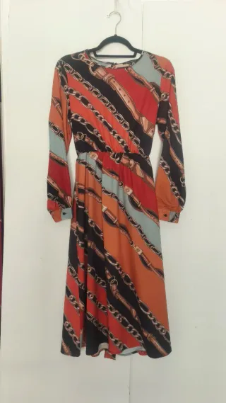 Vestido midi estampado cadenas