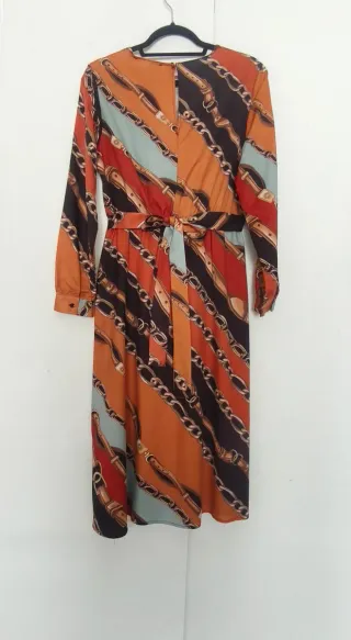 Vestido midi estampado cadenas