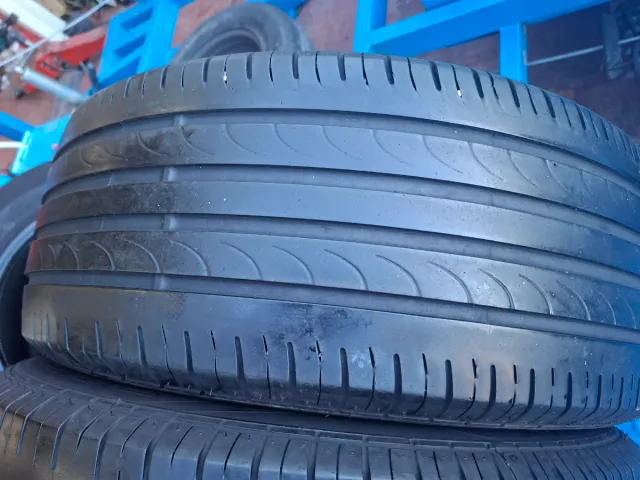 Neumáticos 215/55/16