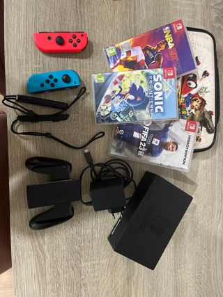 Nintendo Switch + 3 Giochi + Accessori