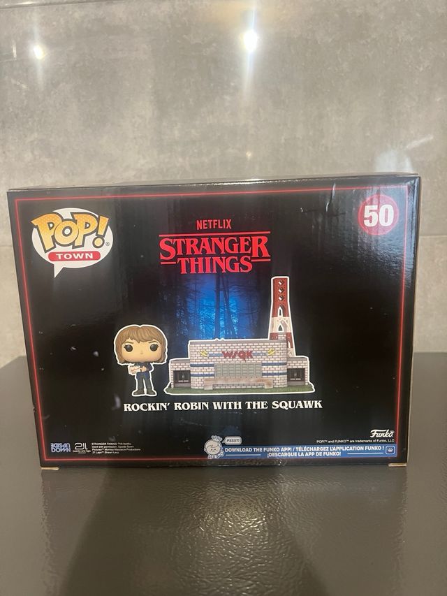 Funko Pop! Stranger Things Robin con WSQK