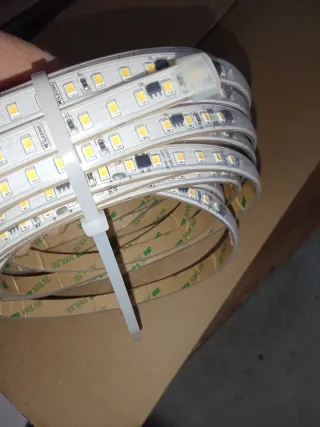 Tira LED 220V. 12 metros