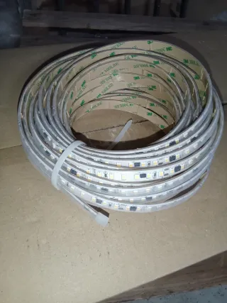 Tira LED 220V. 12 metros