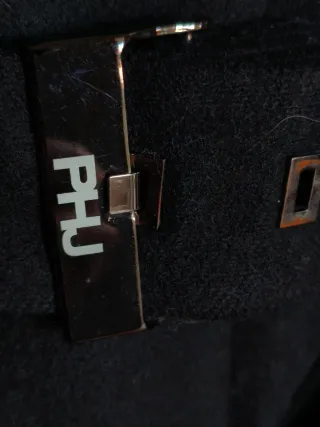 Abrigo Phard Negro con Cinturón