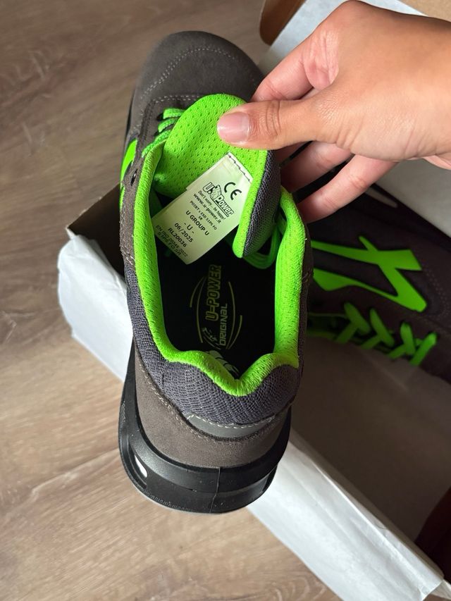 Zapatos U-Power Nuevos